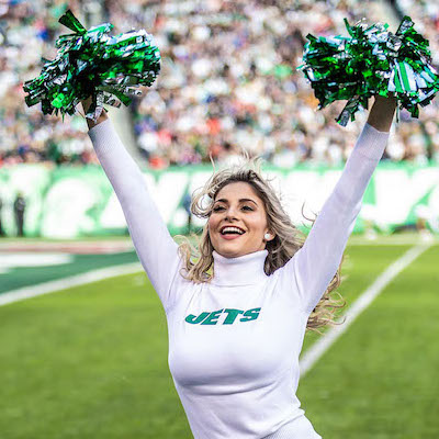 Butler Jets cheerleader